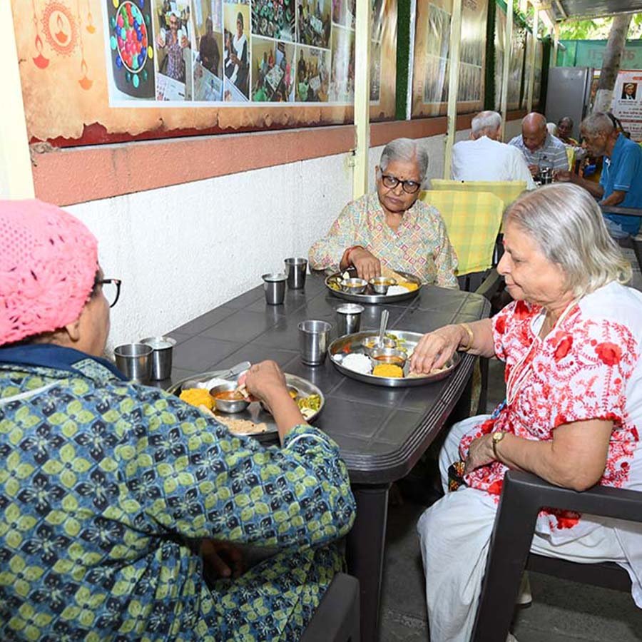 Senior citizens enjoying nutritious meals together at Mamta Day Care Centre